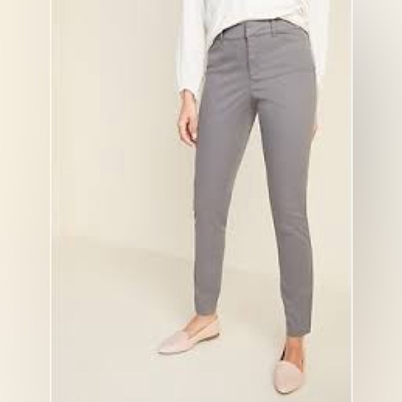 Gray pixie pants - Picture 2 of 6